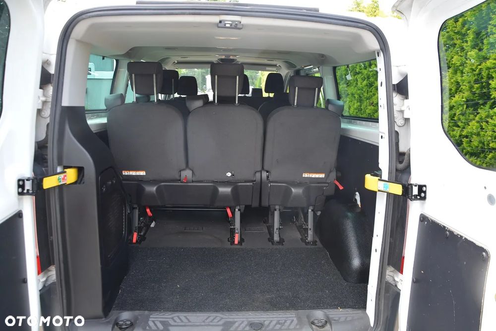 Ford Transit Custom 310 L2H1 Limited - 11