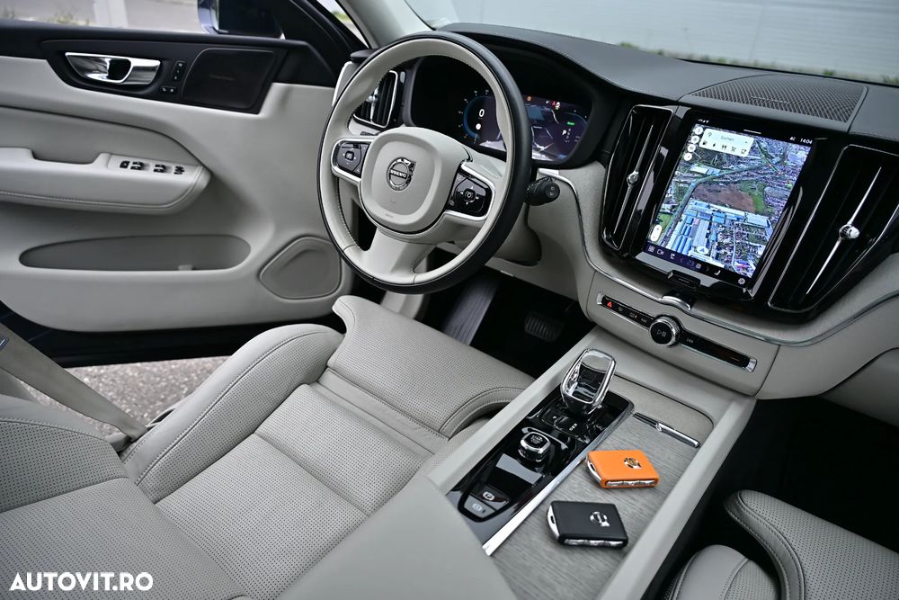 Volvo XC 60 T6 AWD Recharge Geartronic Inscription Expression - 6