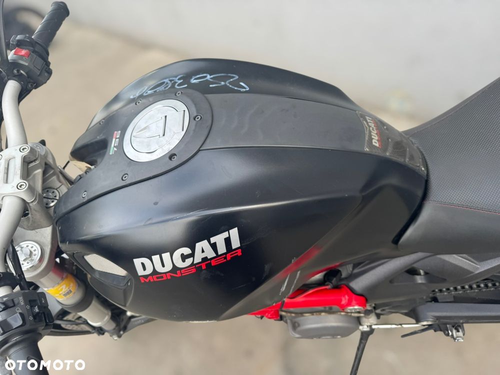 Ducati Monster - 18