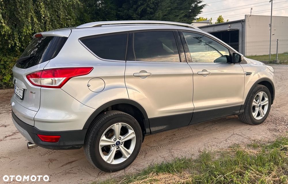 Ford Kuga - 10