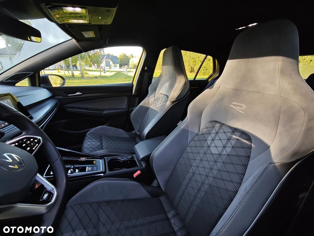 Volkswagen Golf - 14