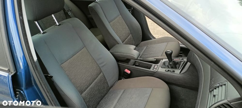 BMW Seria 3 316i Edition Lifestyle - 23