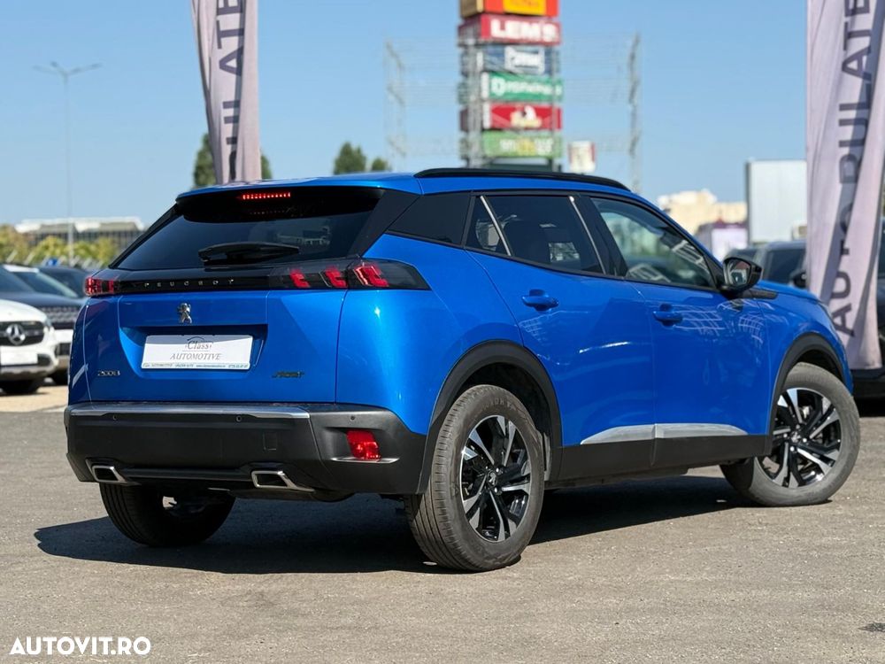 Peugeot 2008 1.2 L PureTech STT EAT8 Allure - 11