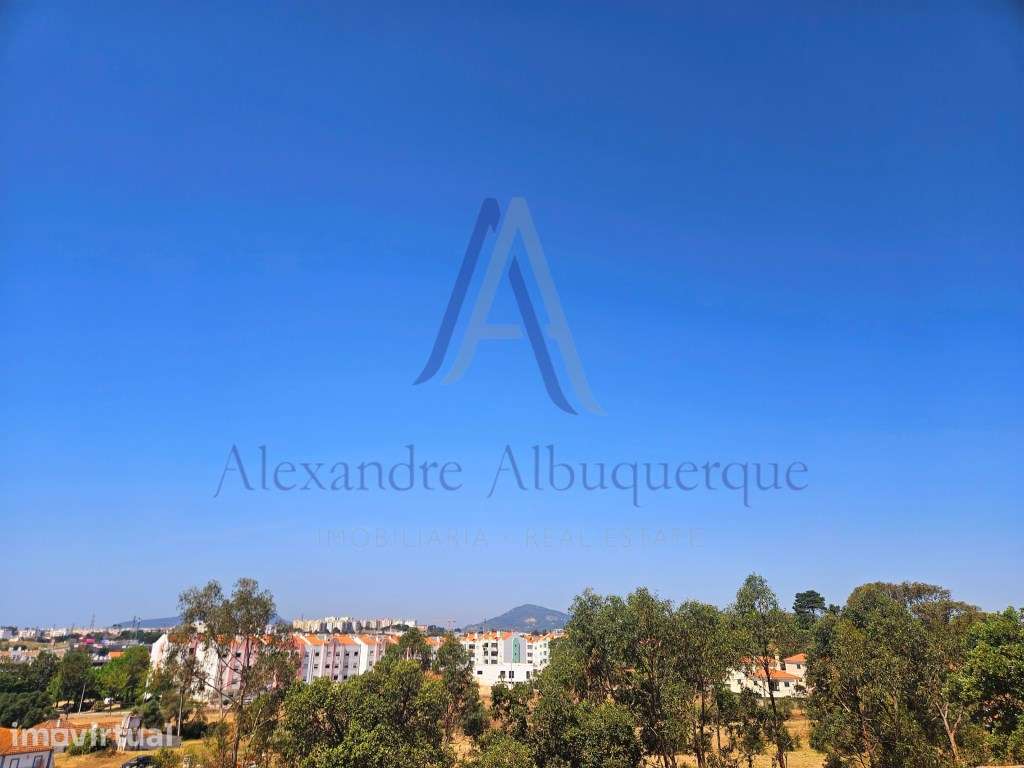 Moradia T4 com Piscina e Terreno de 900m² , com vistas desafogadas ... - Grande imagem: 3/60