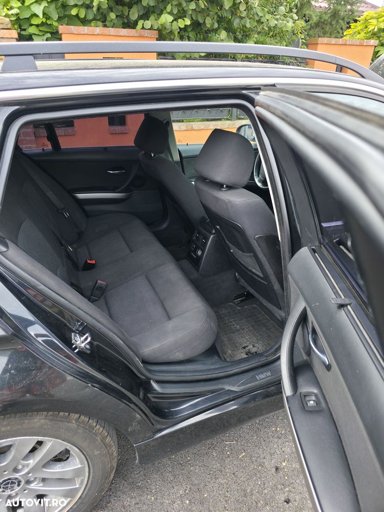 BMW Seria 3 318d - 10