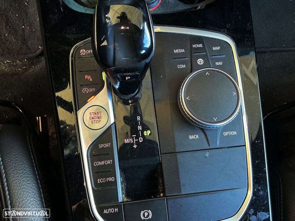 BMW 118 d Pack M Auto - 17