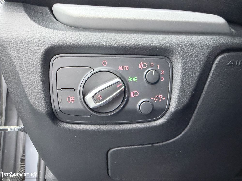 Audi A3 1.6 TDI Sport - 30