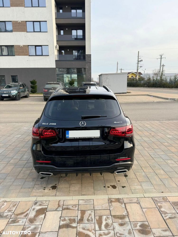 Mercedes-Benz GLC 200 4MATIC - 3