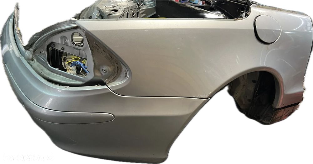 Błotnik tył tylny prawy lewy ćwiartka tylna prawa lewa OE Mercedes SL R230 W230 kolor C762