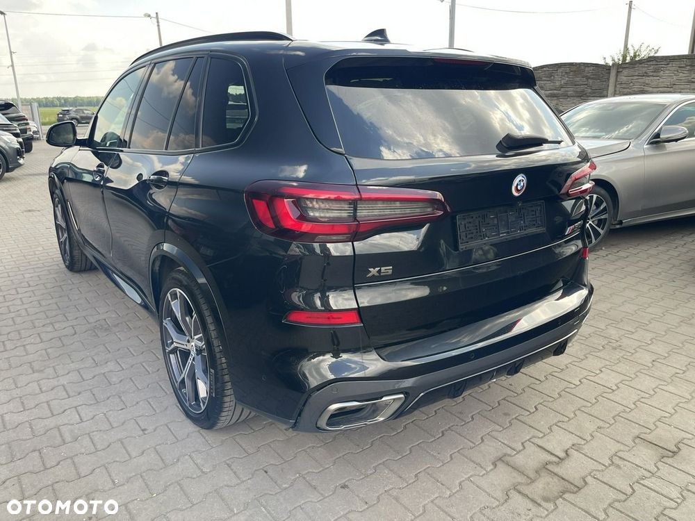 BMW X5 M50i - 9