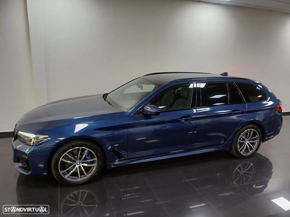 BMW 530 e Pack Desportivo M - 11