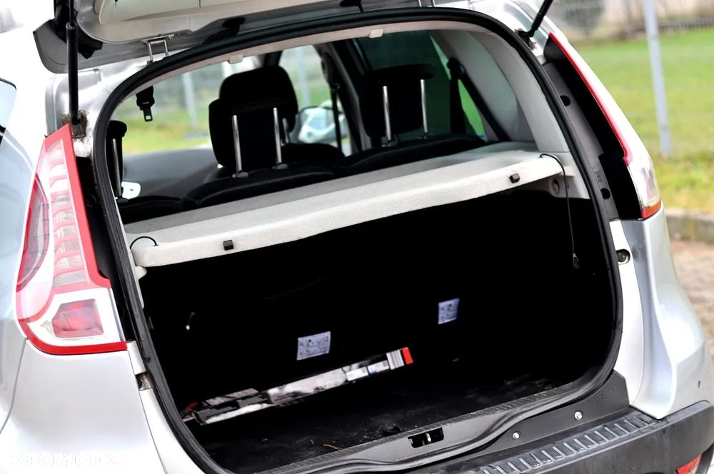 Renault Scenic - 13