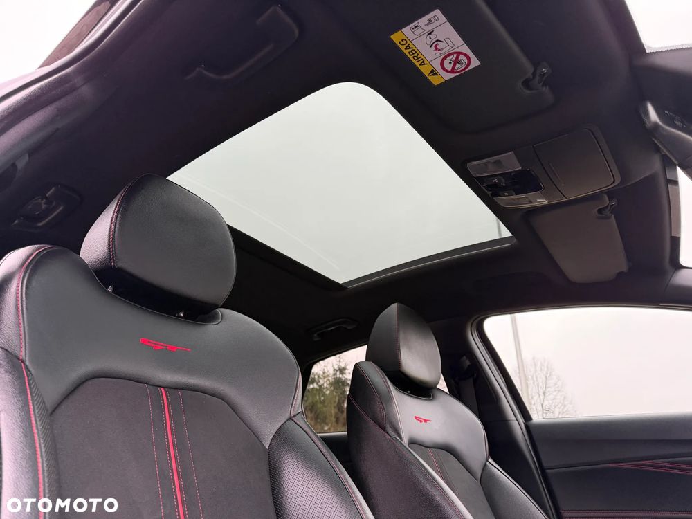 Kia ProCeed 1.6 T-GDI GT DCT - 14