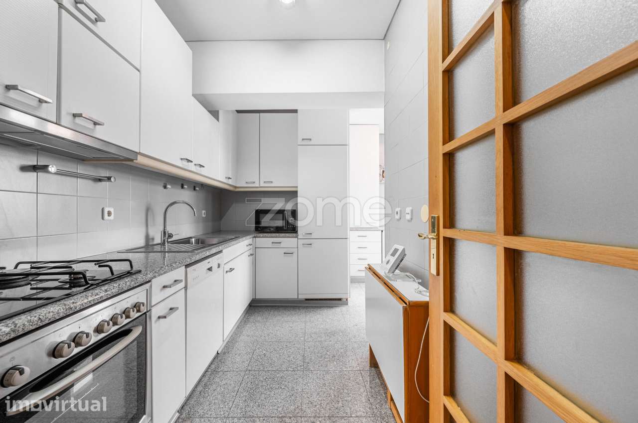 Apartamento T2 com lugar de garagem - Mota Galiza, Porto - Grande imagem: 5/16