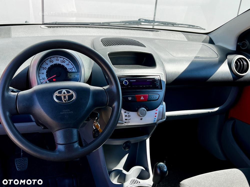 Toyota Aygo City - 21