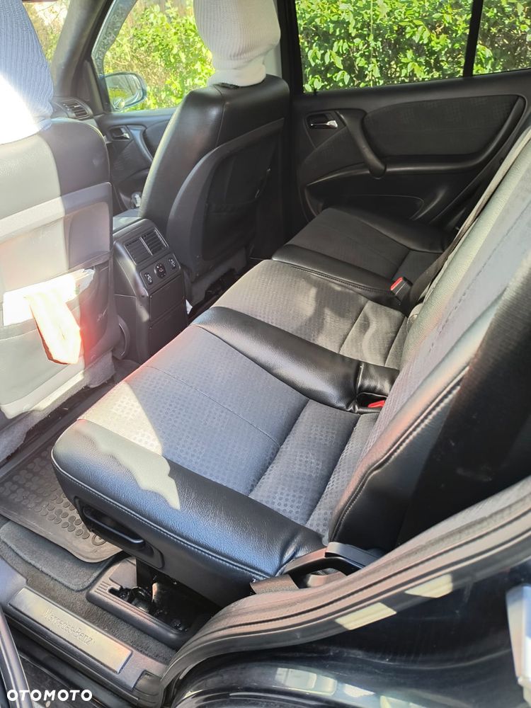 Mercedes-Benz ML - 15