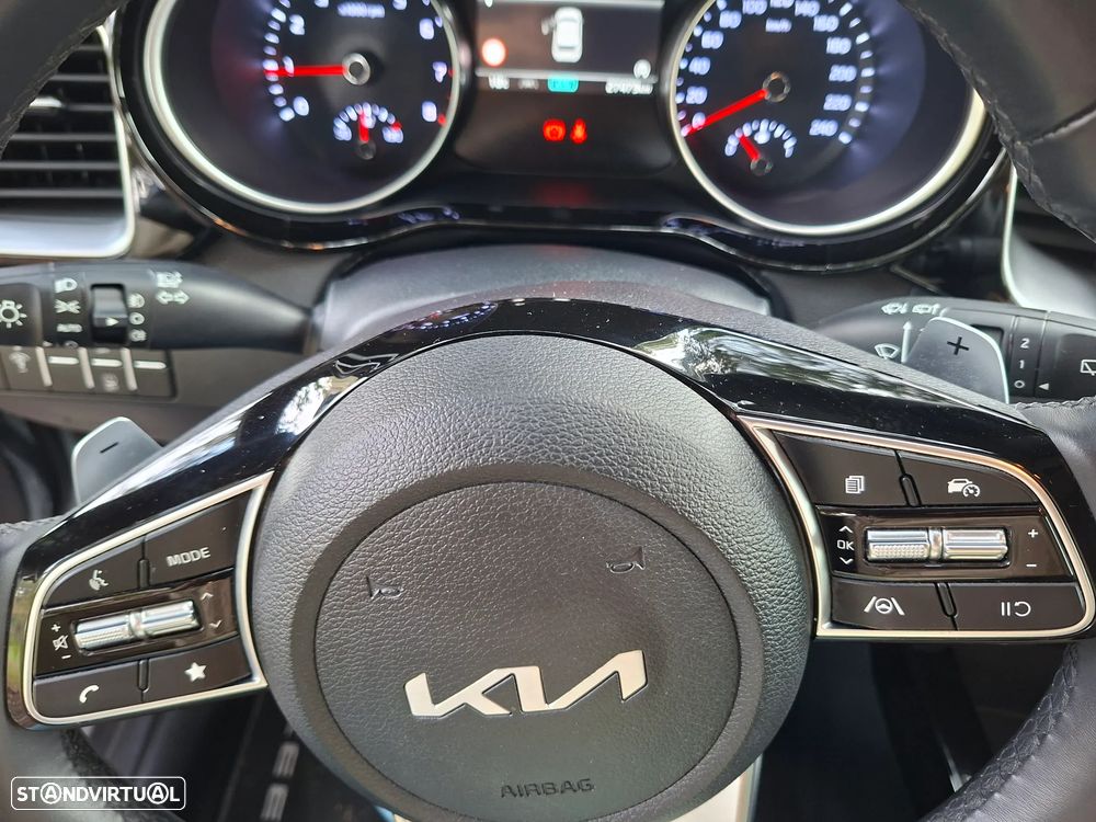 Kia Ceed 1.0 T-GDI (48V Mild-Hybrid) DCT7 Ultimate Edition - 17