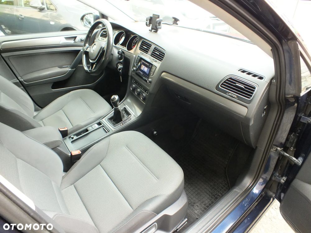 Volkswagen Golf VII 1.6 TDI BMT Comfortline - 11