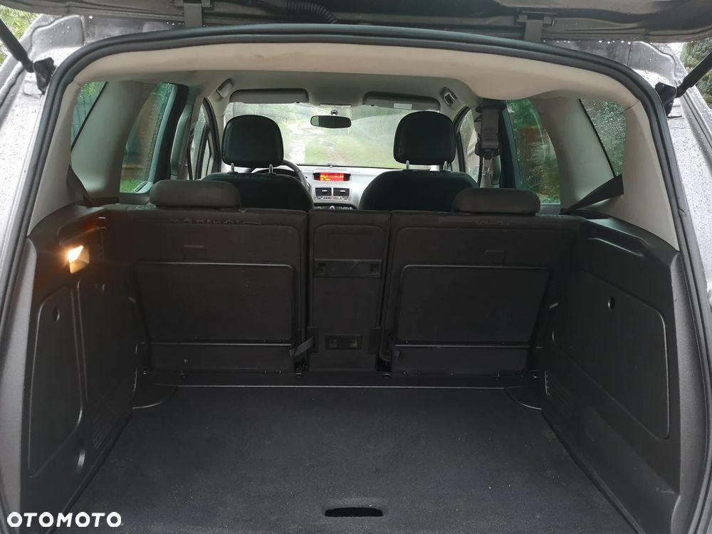 Opel Meriva - 10