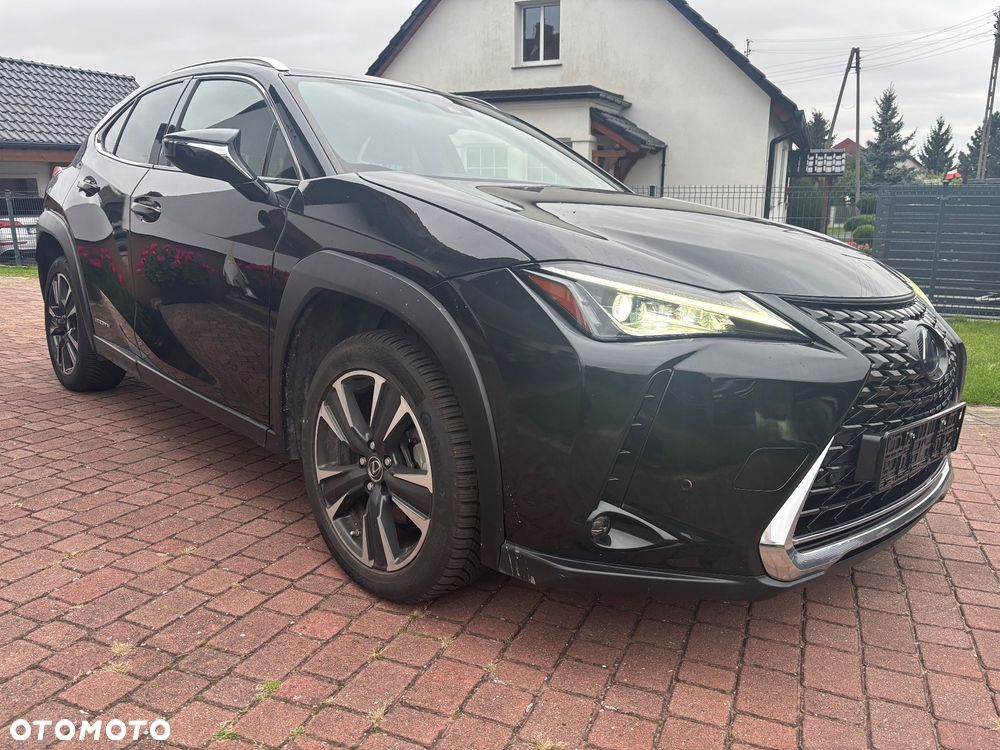 Lexus UX - 22