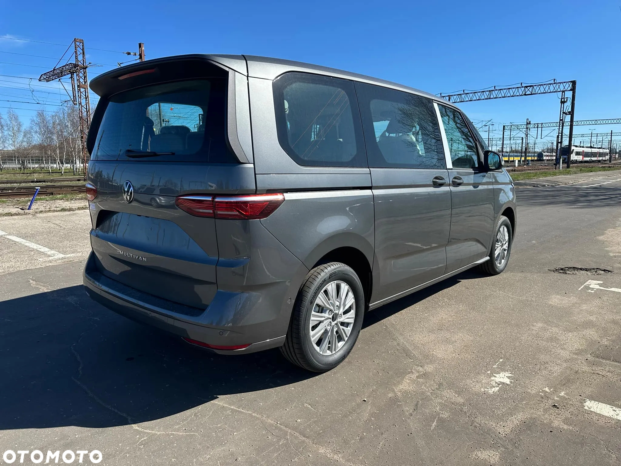Volkswagen Multivan 2.0 TSI L1 Life DSG - 3