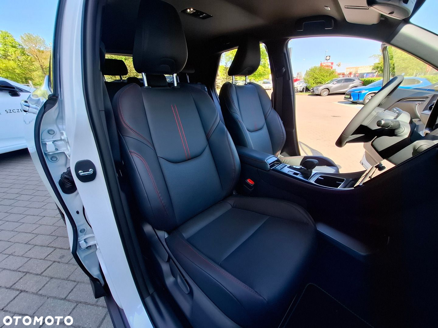 Lexus LBX 1.5 Hybrid Emotion - 20