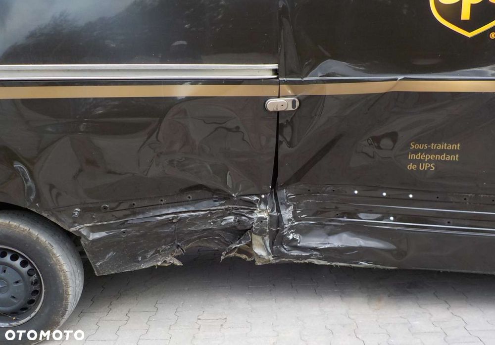 Mercedes-Benz Sprinter - 17