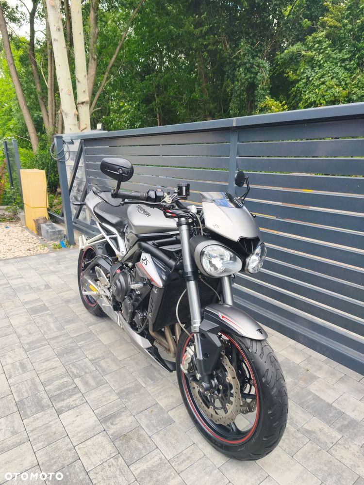 Triumph Street Triple - 21