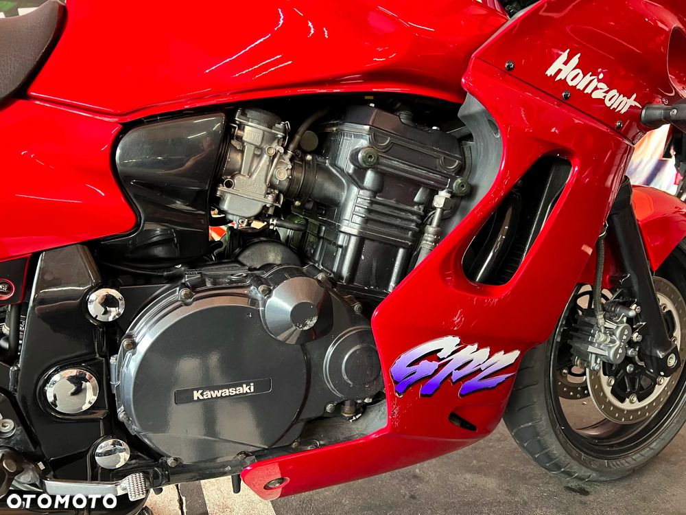 Kawasaki GPZ - 11