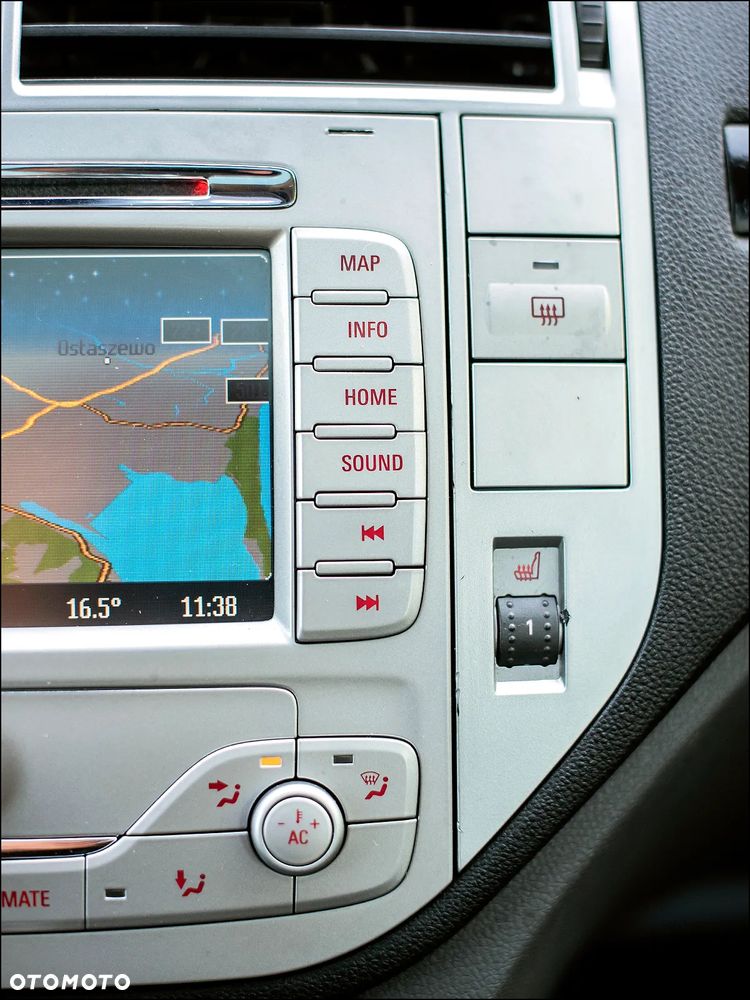 Ford Kuga - 26