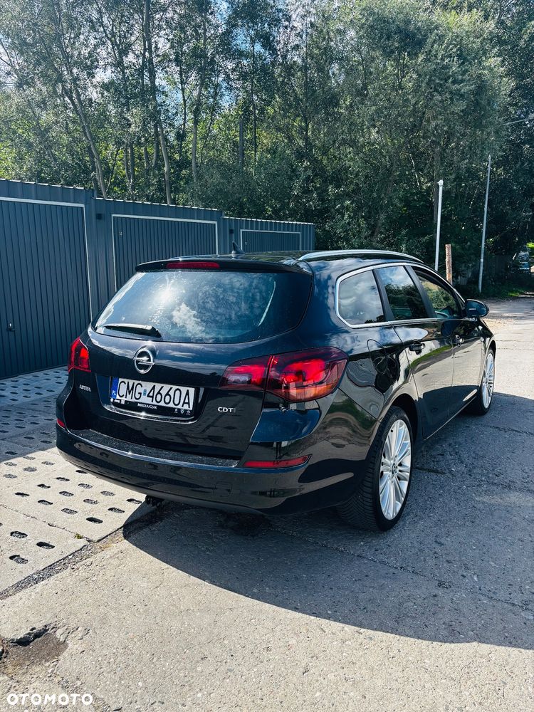 Opel Astra 1.7 CDTI Cosmo - 4