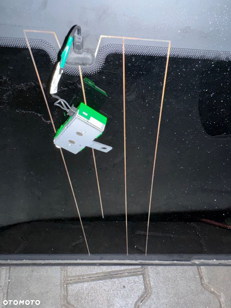 Szyba prawa tylna Transit Custom L2 - 3