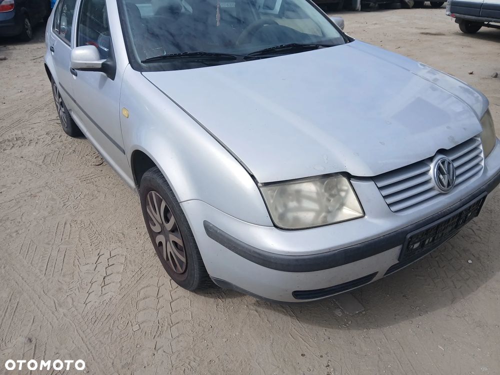 VOLKSWAGEN BORA LB7Z  fotel fotele kanapa deska kokpit podsufitka boczek boczki klamka - 1