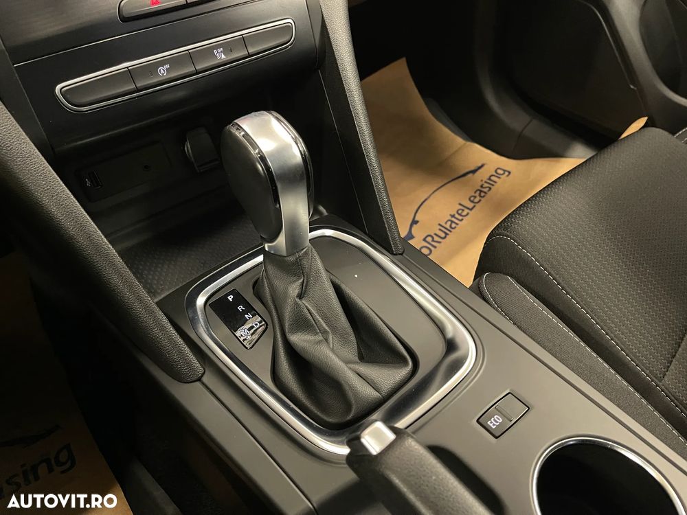 Renault Megane BLUE dCi EDC Zen - 18