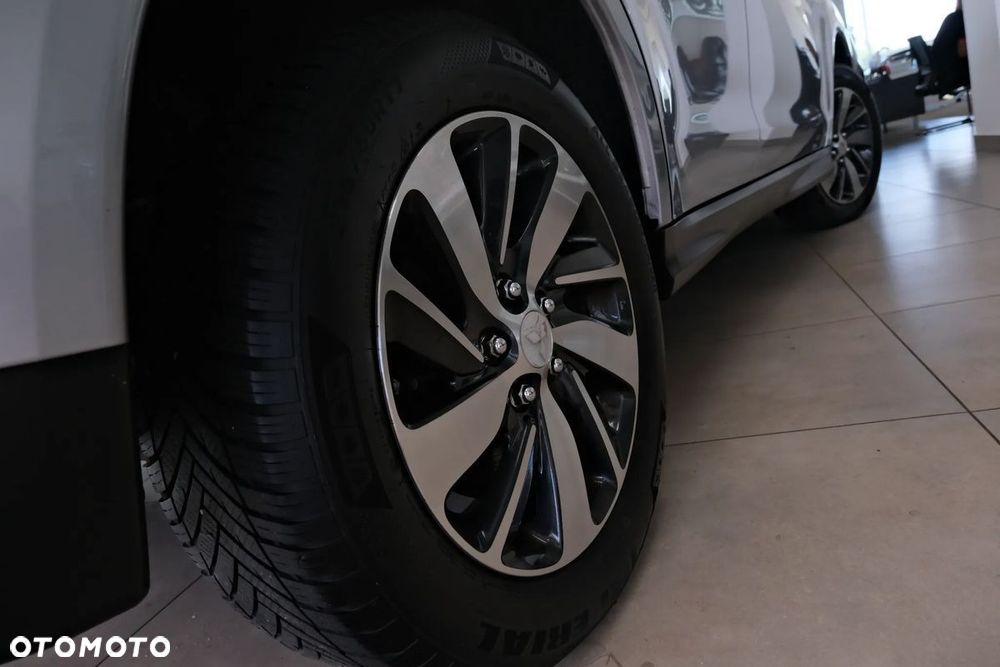 Mitsubishi ASX - 12