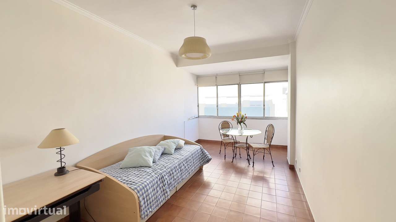 Apartamento T2 em Avenidas Novas com elevador - Grande imagem: 2/18