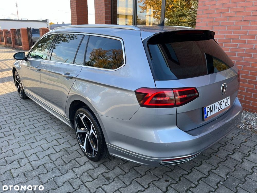 Volkswagen Passat - 4