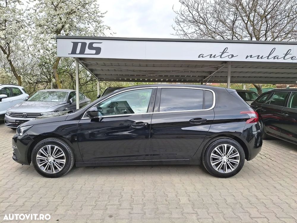 Peugeot 308 1.2 L PureTech Turbo Allure - 3