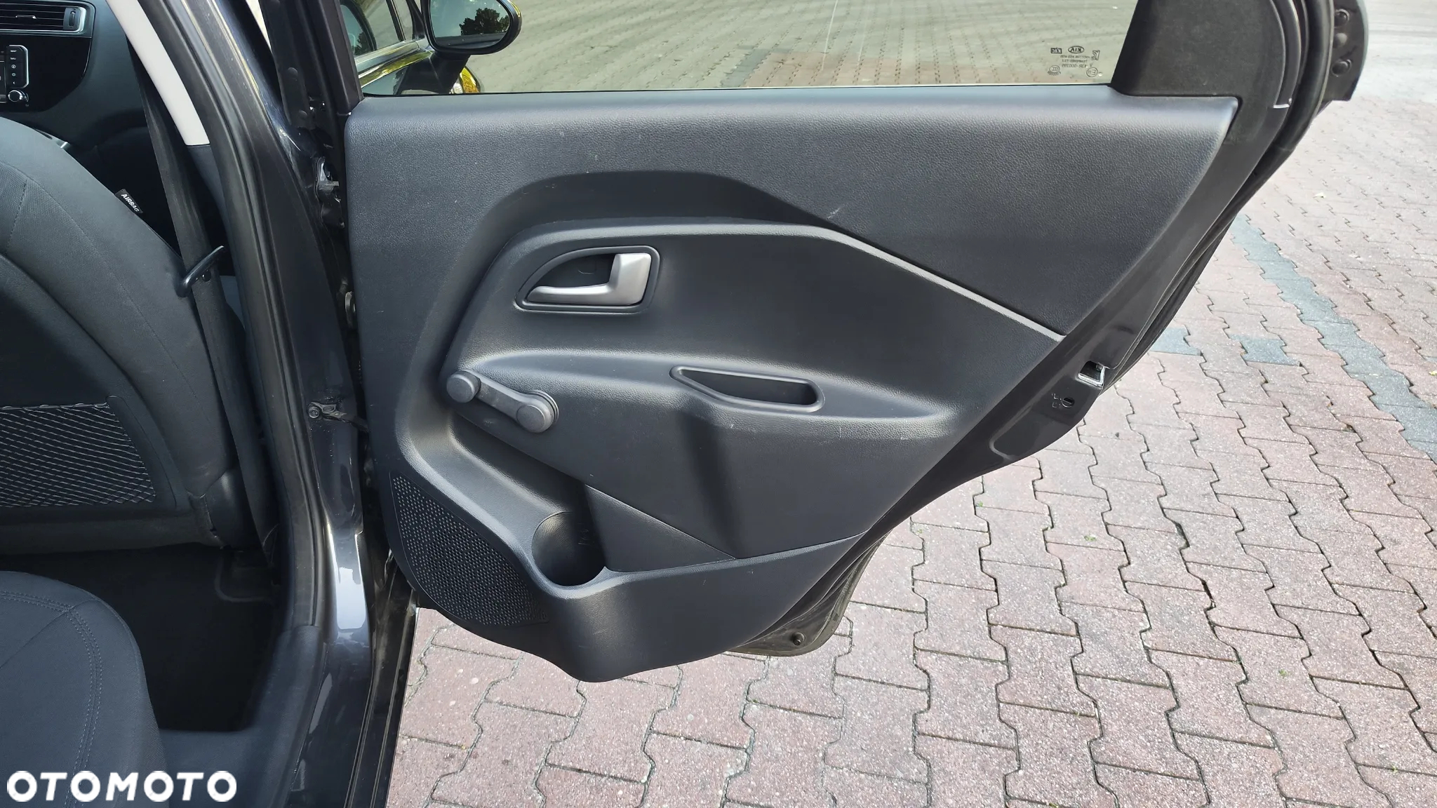 Kia Rio 1.2 Business Line - 22