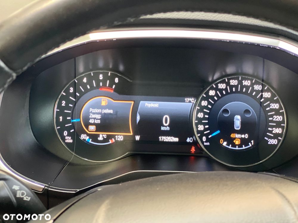 Ford S-Max 2.0 EcoBlue Titanium - 26