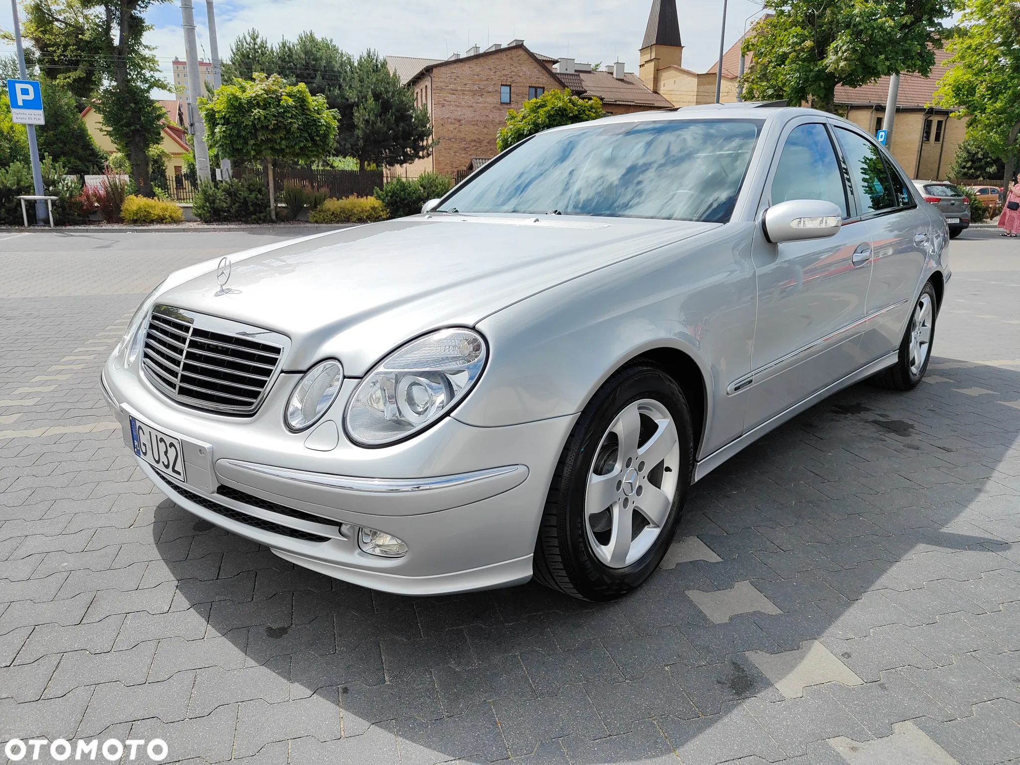 Mercedes-Benz Klasa E 320 4Matic Automatik Avantgarde - 1