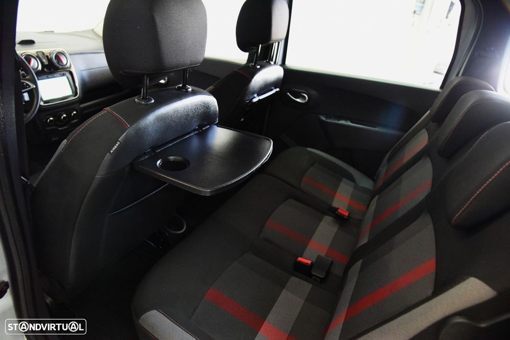 Dacia Lodgy 1.5 Blue dCi Stepway 7L - 22