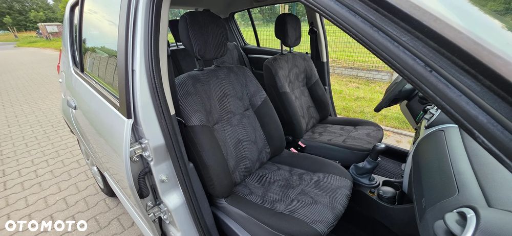 Dacia Sandero 1.6 MPI Laureate - 21