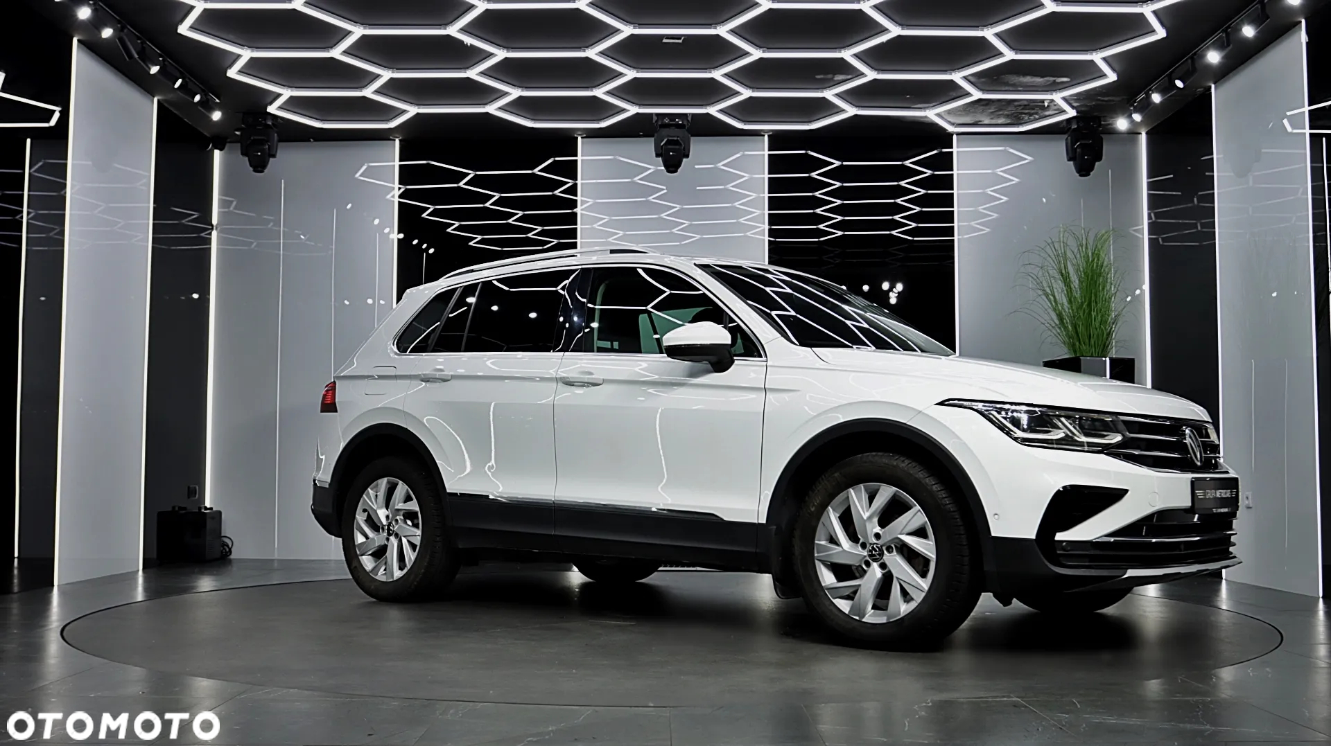Volkswagen Tiguan 1.4 eHybrid Elegance DSG - 13