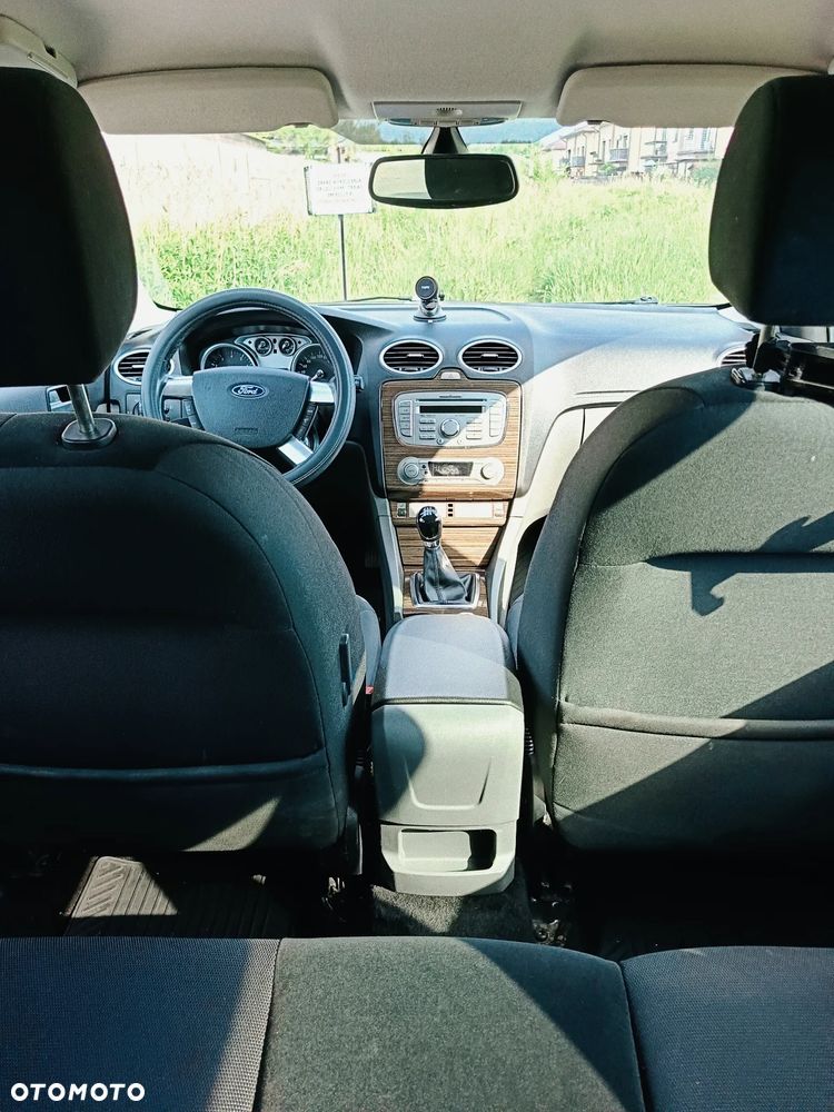 Ford Focus 1.6 16V Ghia - 20