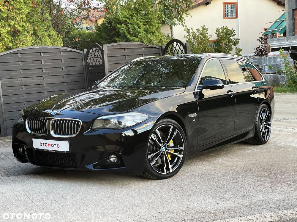 BMW Seria 5 525d Touring Sport-Aut - 29