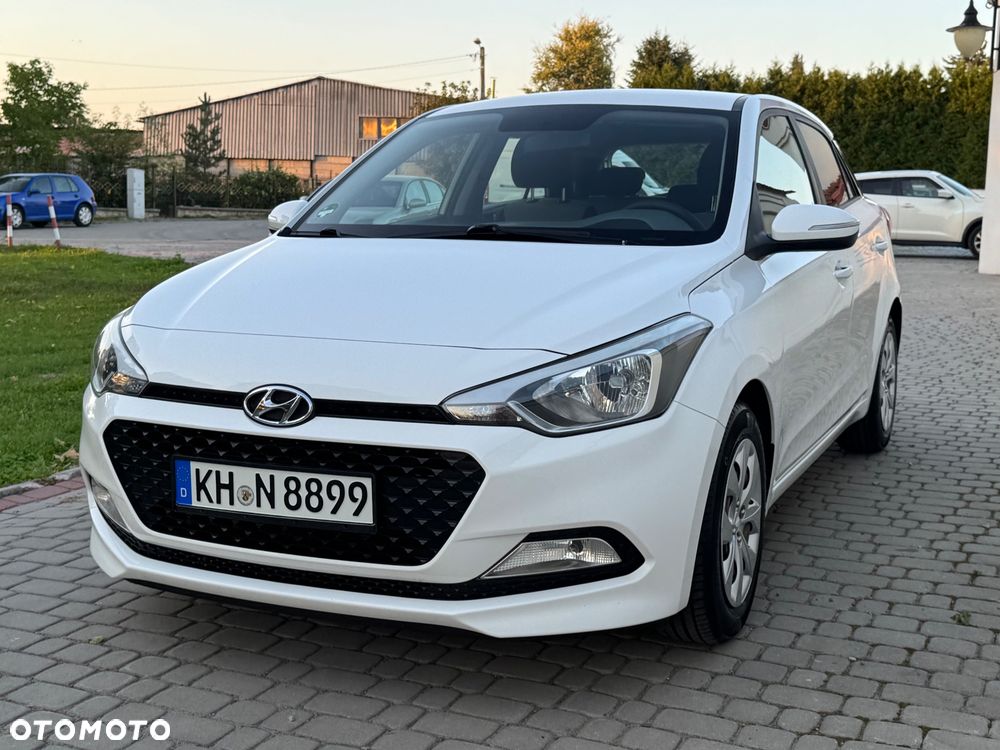 Hyundai i20 - 33