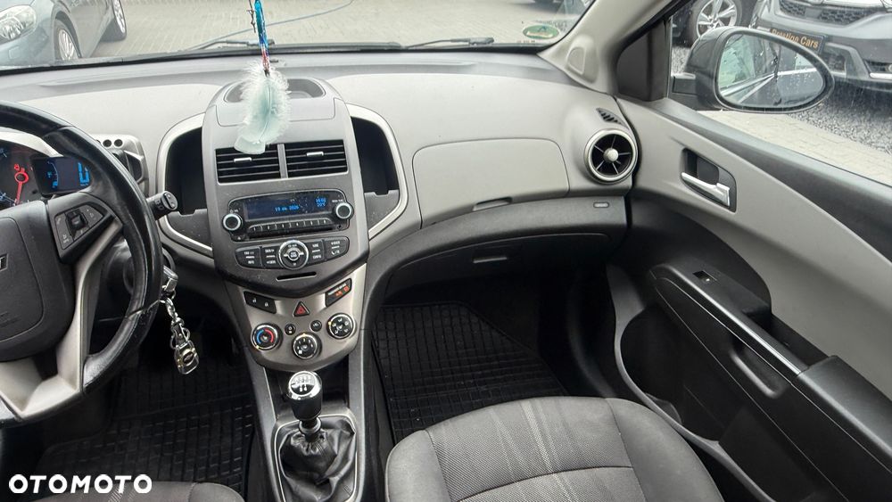 Chevrolet Aveo 1.6 LTZ S/S - 11