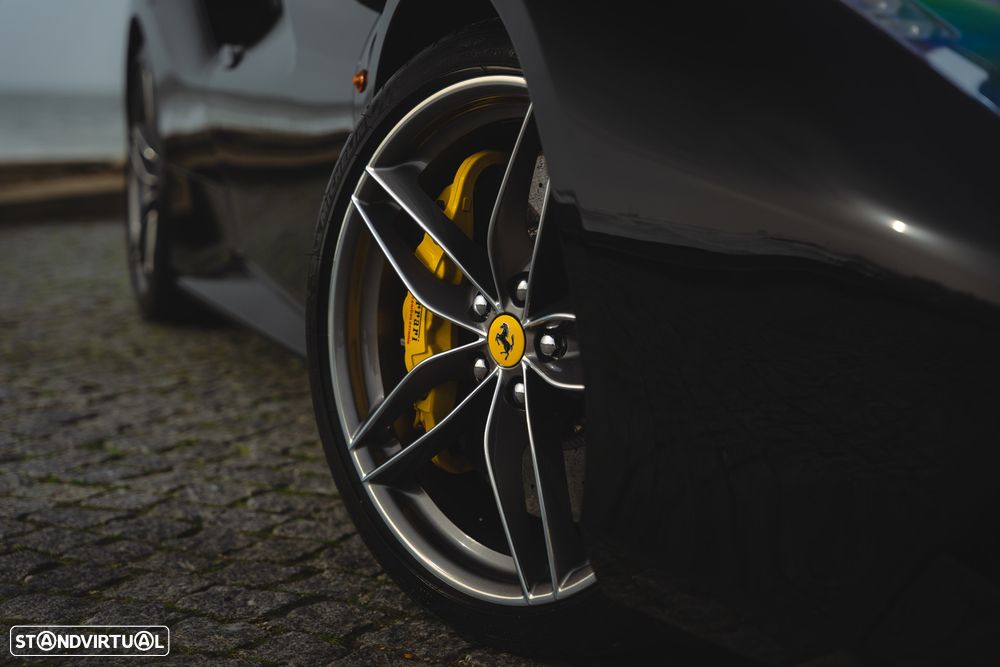 Ferrari 488 GTB - 10