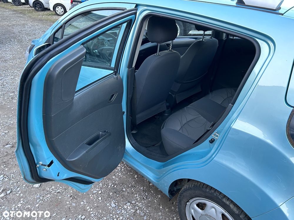 Chevrolet Spark 1.0 LT - 11